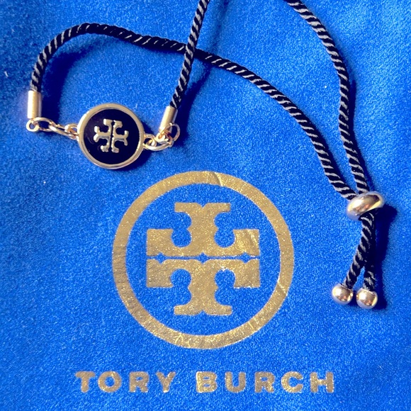 NWOT Tory Burch logo Pendant Bracelet - Picture 4 of 4